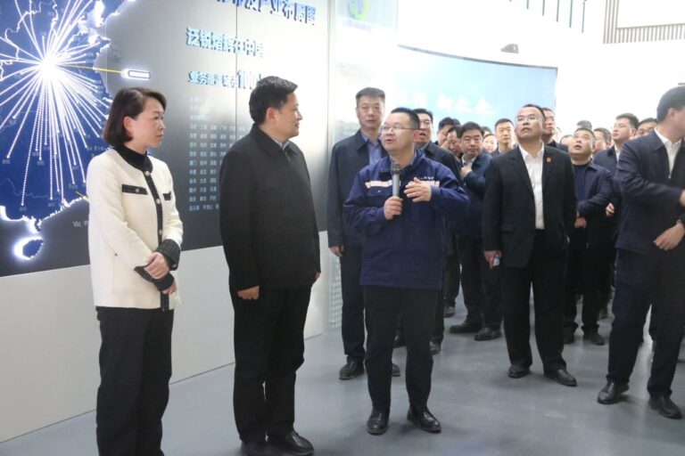 A Delegation from Gongyi City Visits Van-Research for an Cooperation Tour